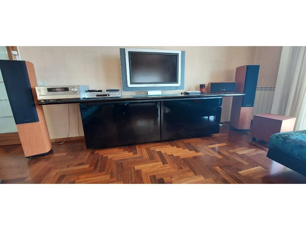 Madia Sheraton in legno laccato nero, Acerbis 2