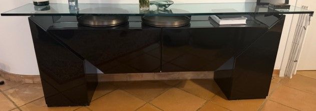 Schwarze Brooklyn Anrichte von Luigi Gorgoni Main