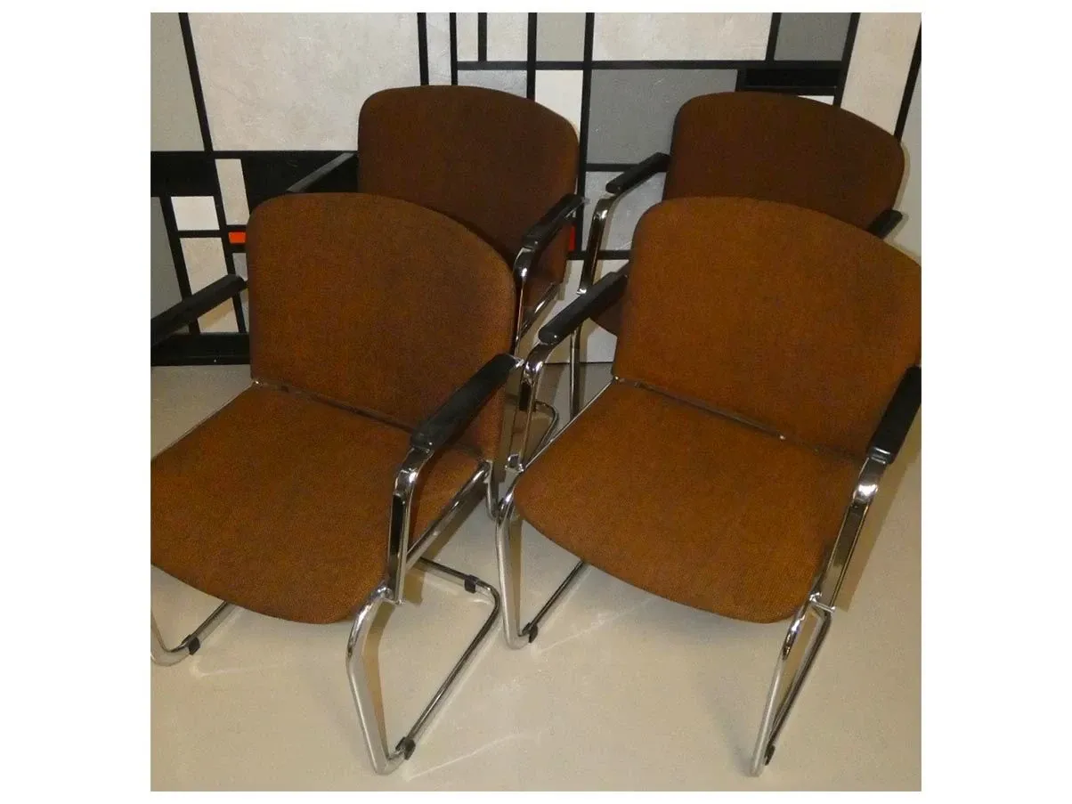 Set 4 poltroncine vintage da pranzo Cantilever (anni’70) 1
