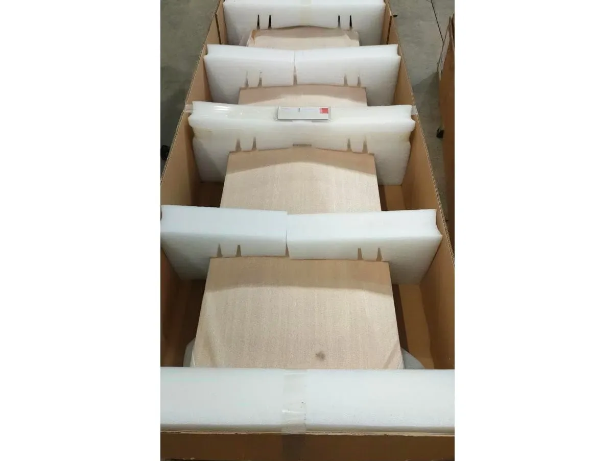 Libreria Veliero in legno di frassino naturale e vetro, Cassina 5