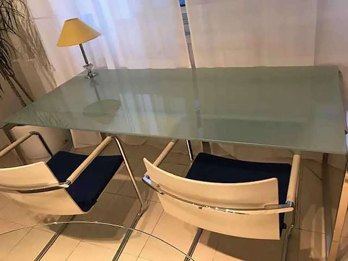 Set tavolo di cristallo e 2 sedie con braccioli, Wilkhahn 