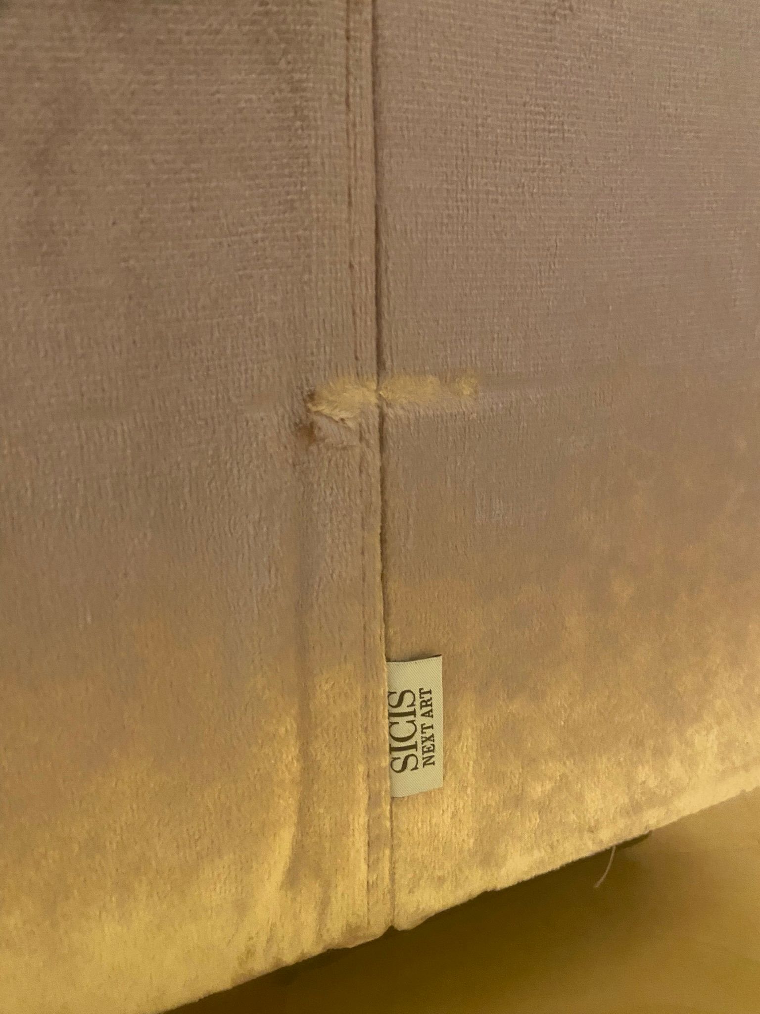Next Art sofa bed in velvet (pink), Sicis Front