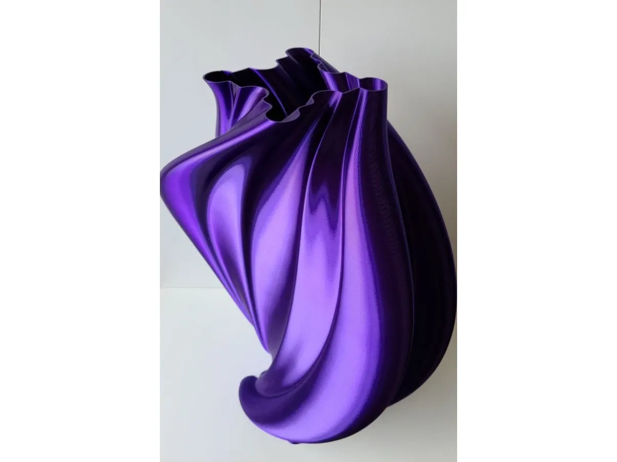 Purple Damocle sculpture vase, DygoDesign 7