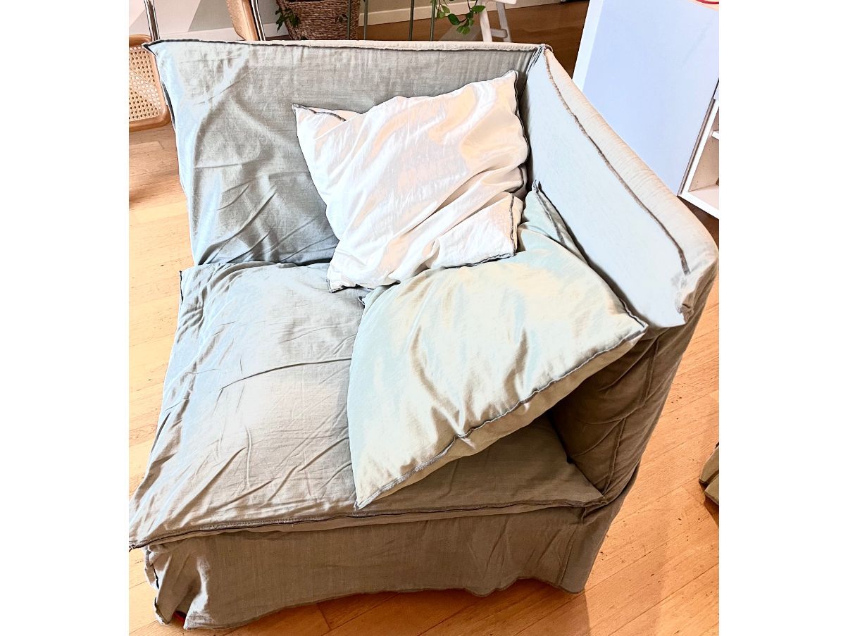 Ghost 3 seater modular sofa by Paola Navone Side