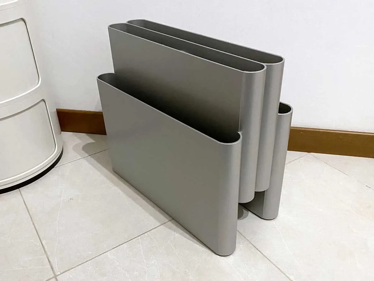 Portariviste in materiale plastico colore argento, Kartell 6