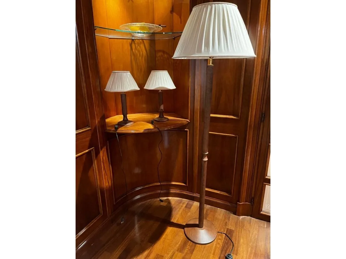 Set lampada da terra e 2 lampade da tavolo in legno e tessuto, 6