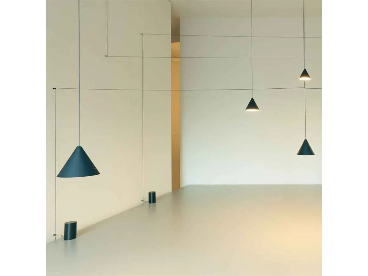 Kegelförmige Deckenleuchte mit Kabel – String Light 1