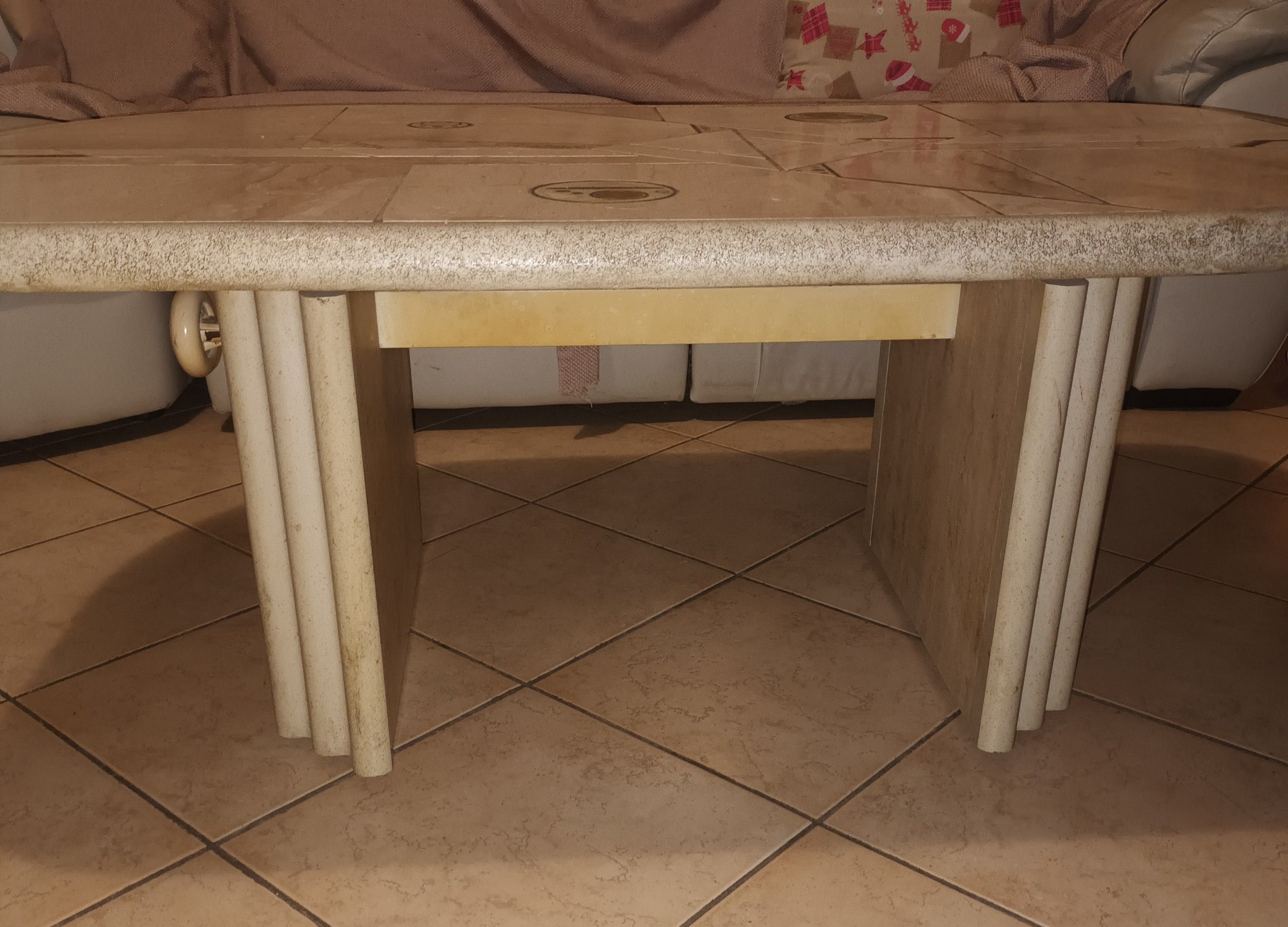 Brutalistischer Steintisch von Paul Kingma (80er Jahre) Details