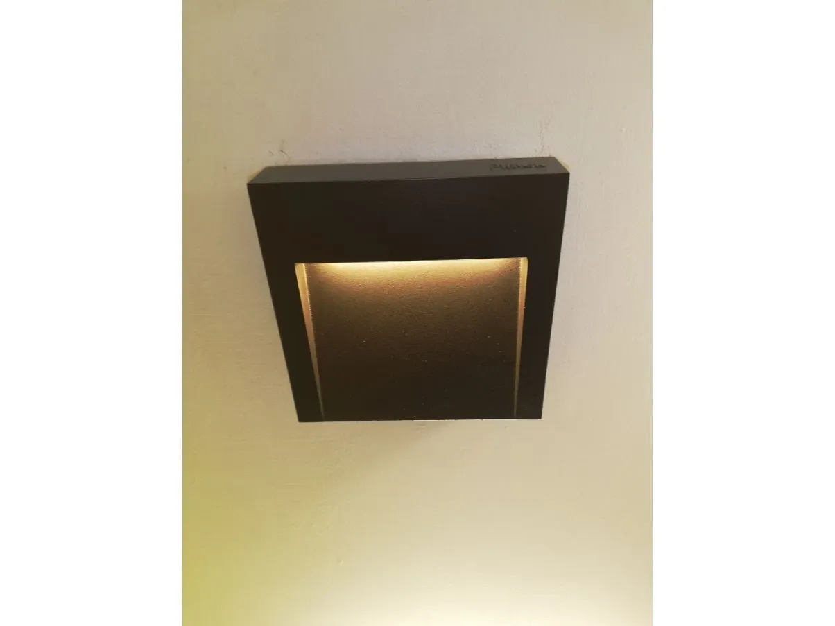 Applique Team in alluminio marrone, Platek 4