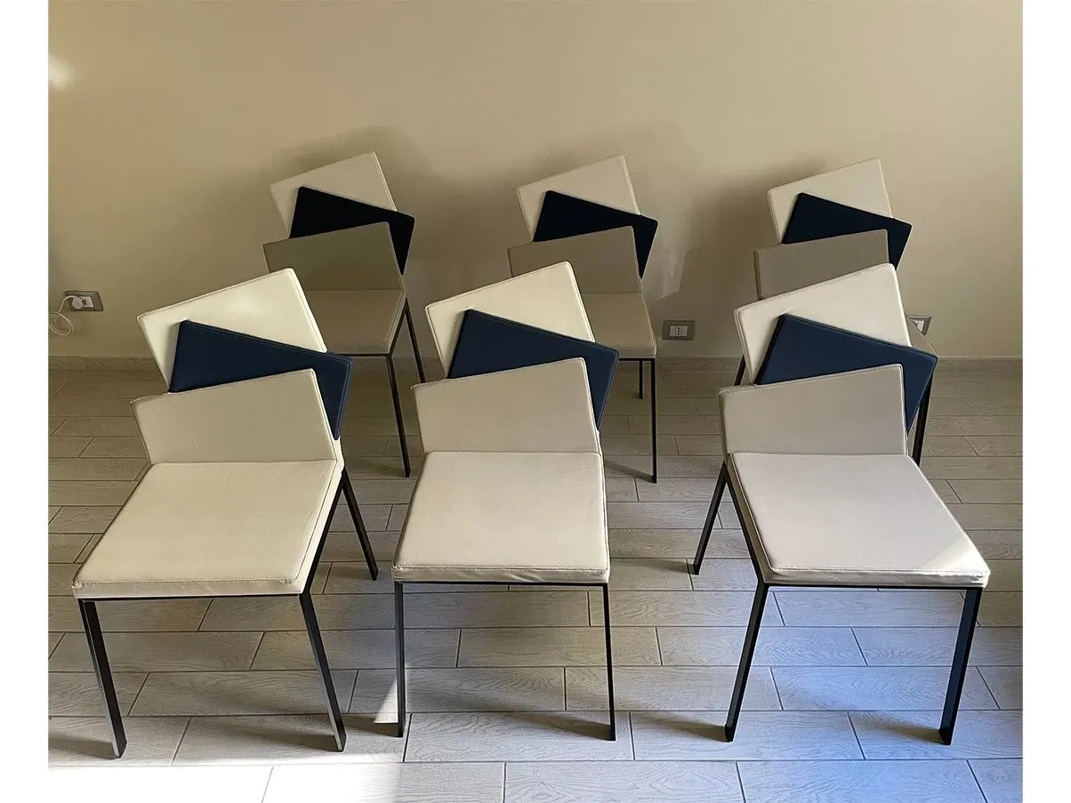 Set of 6 Karina chairs in lacquered metal (black), Compar 2