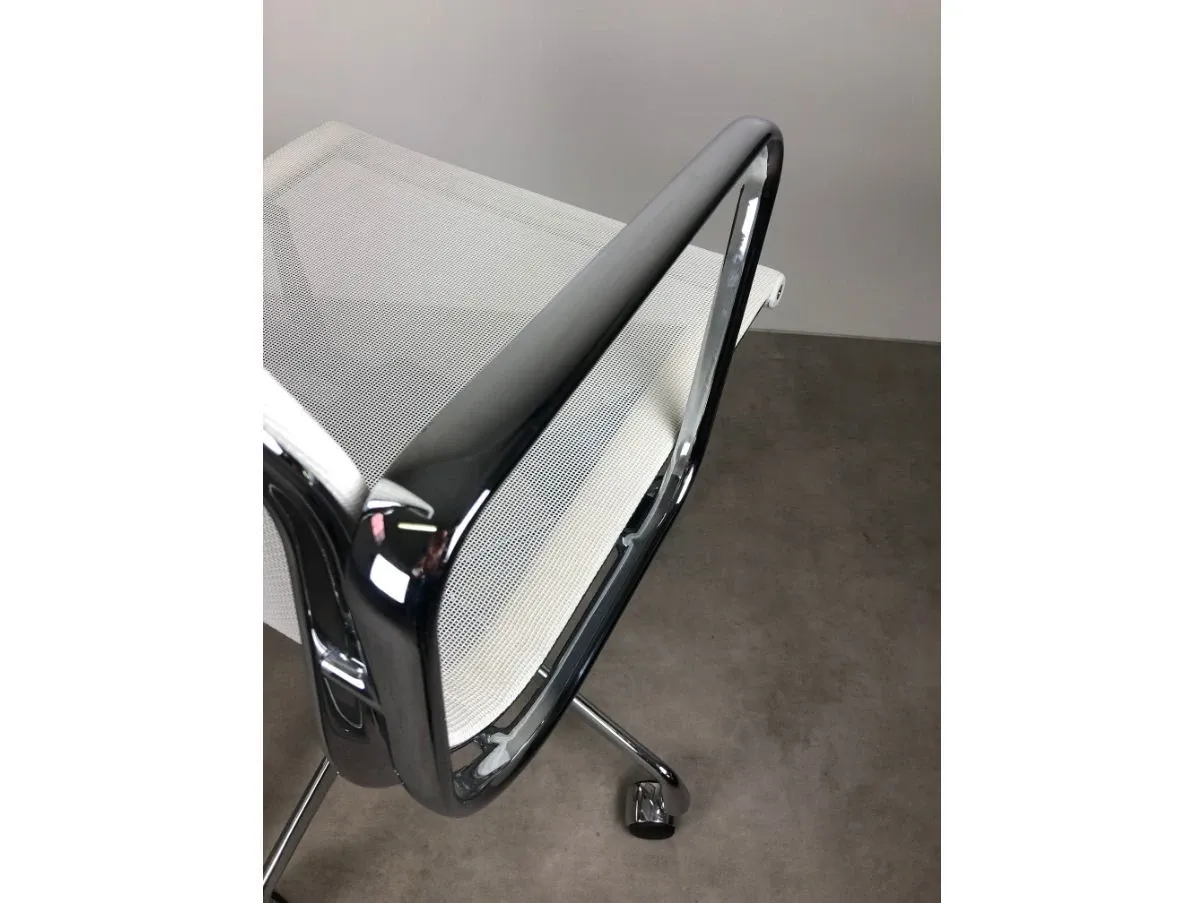 Swivel office chair EA118 7