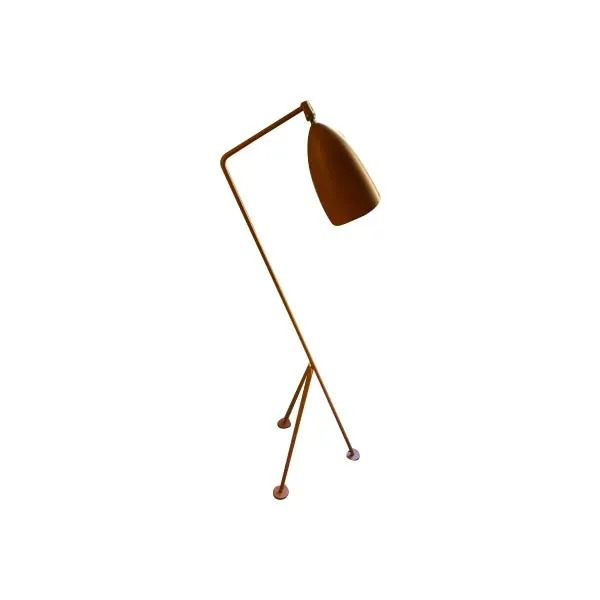 Lampada da terra Grashoppa con trepiede in metallo, Gubi 2
