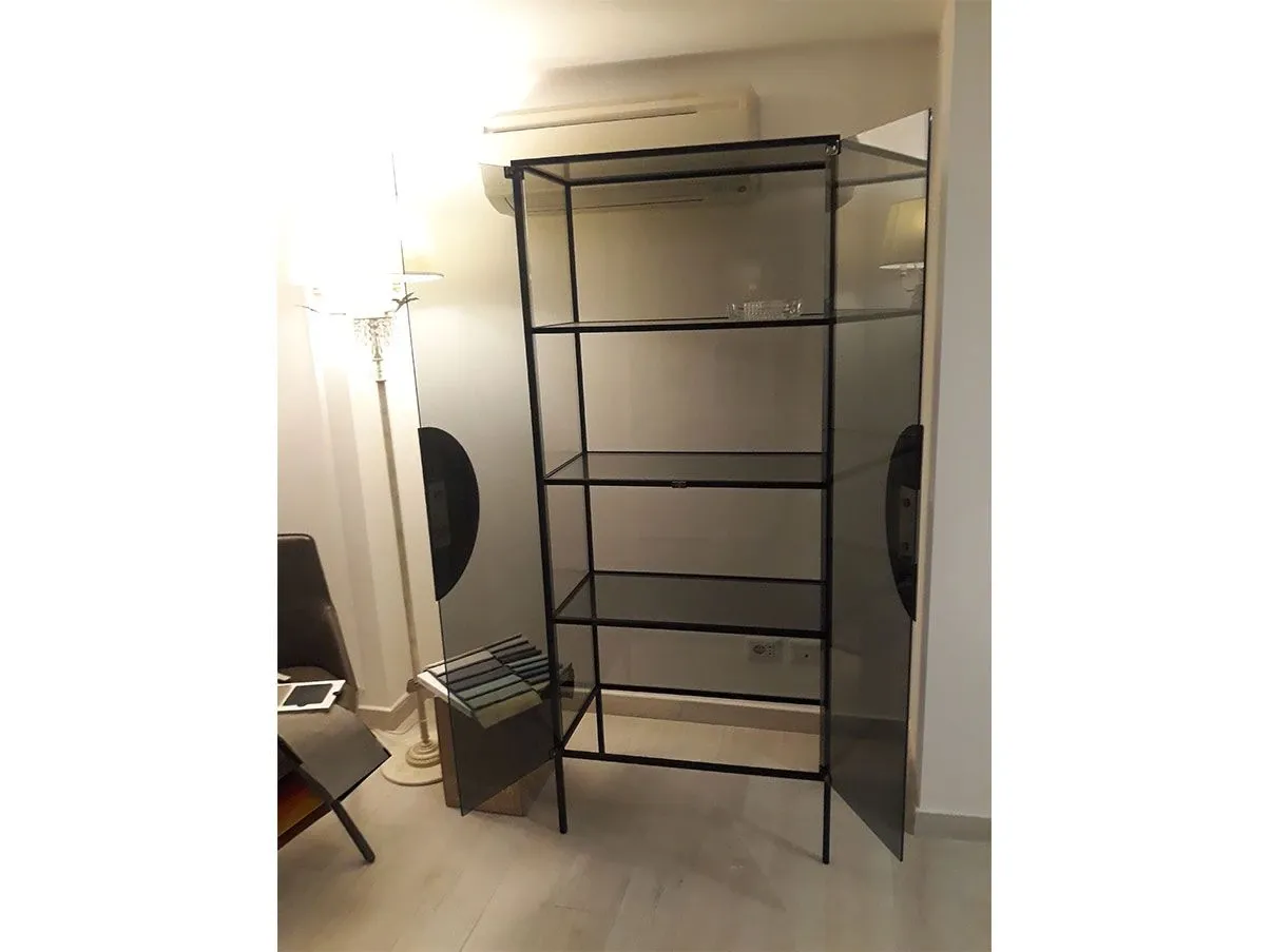 Yang showcase in smoked tempered glass (black), Opinion Ciatti 3