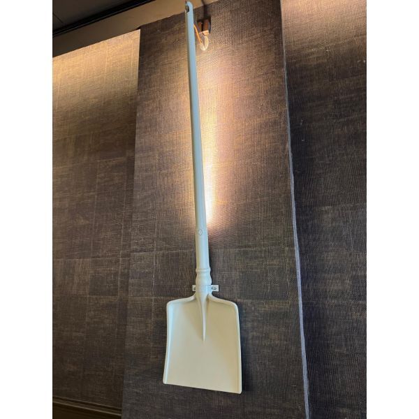 Lampada da parete Tobia in tecnopolimero bianco di Matteo Ugolini, Karman image