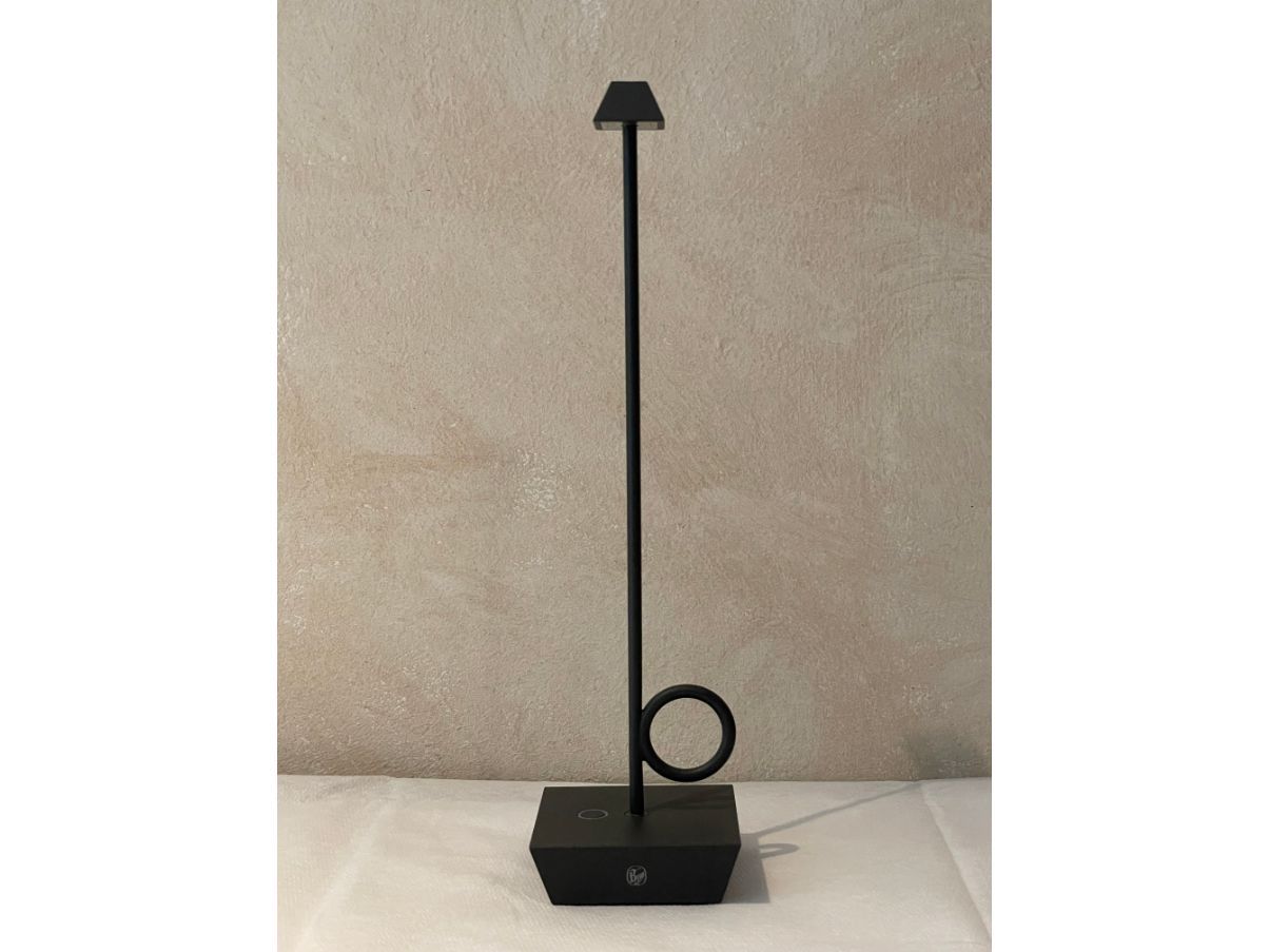 Black Bugia table lamp Broggi Milano Deesup