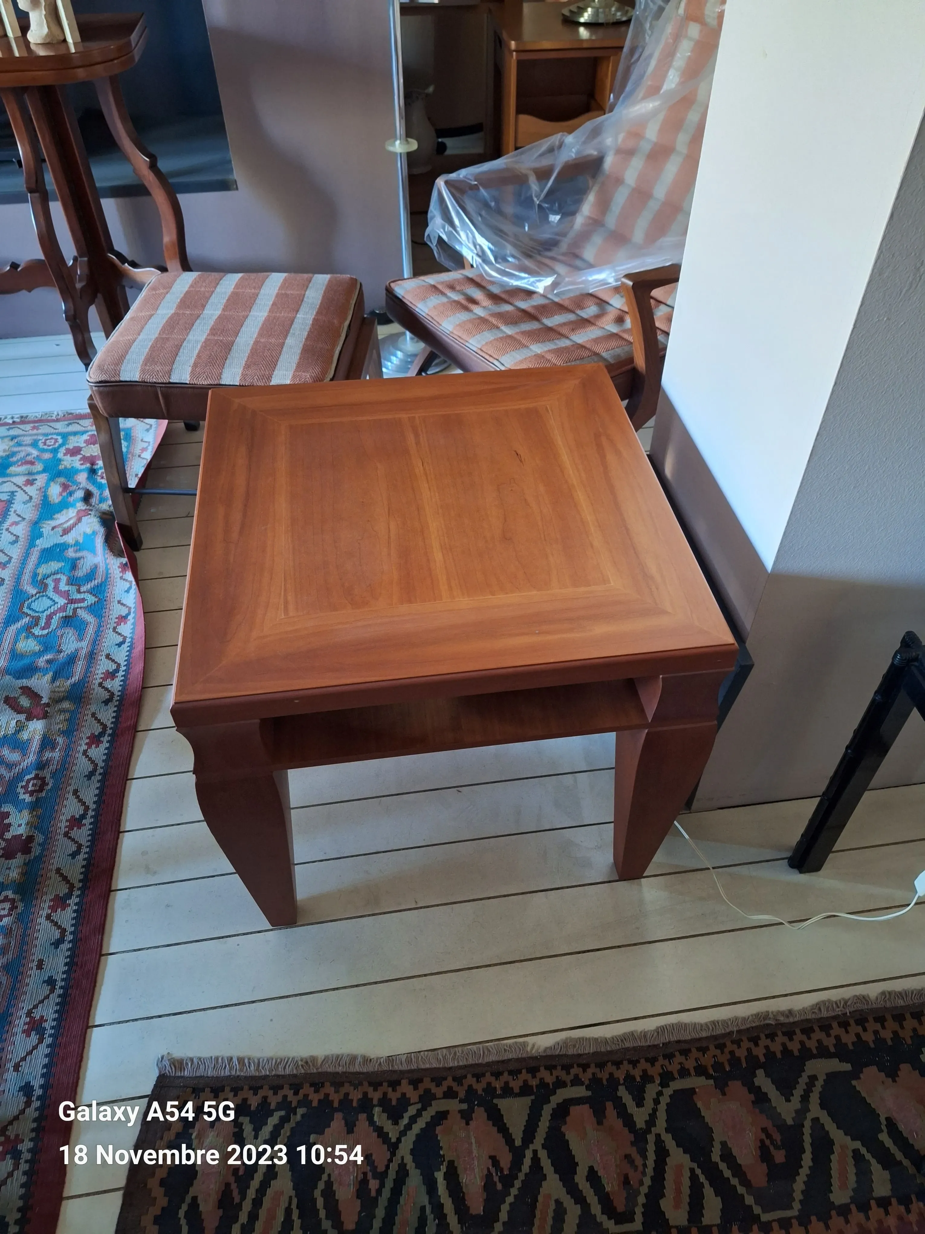 Square Tetra coffee table, Giorgetti 3