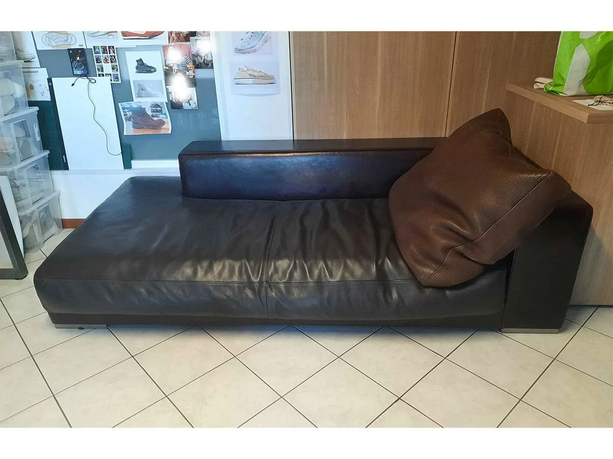 Corner chaise-longue in leather, Baxter 