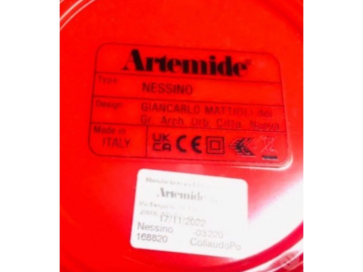 Lampada da tavolo Nessino in edizione limitata di Giancarlo Mattioli Side
