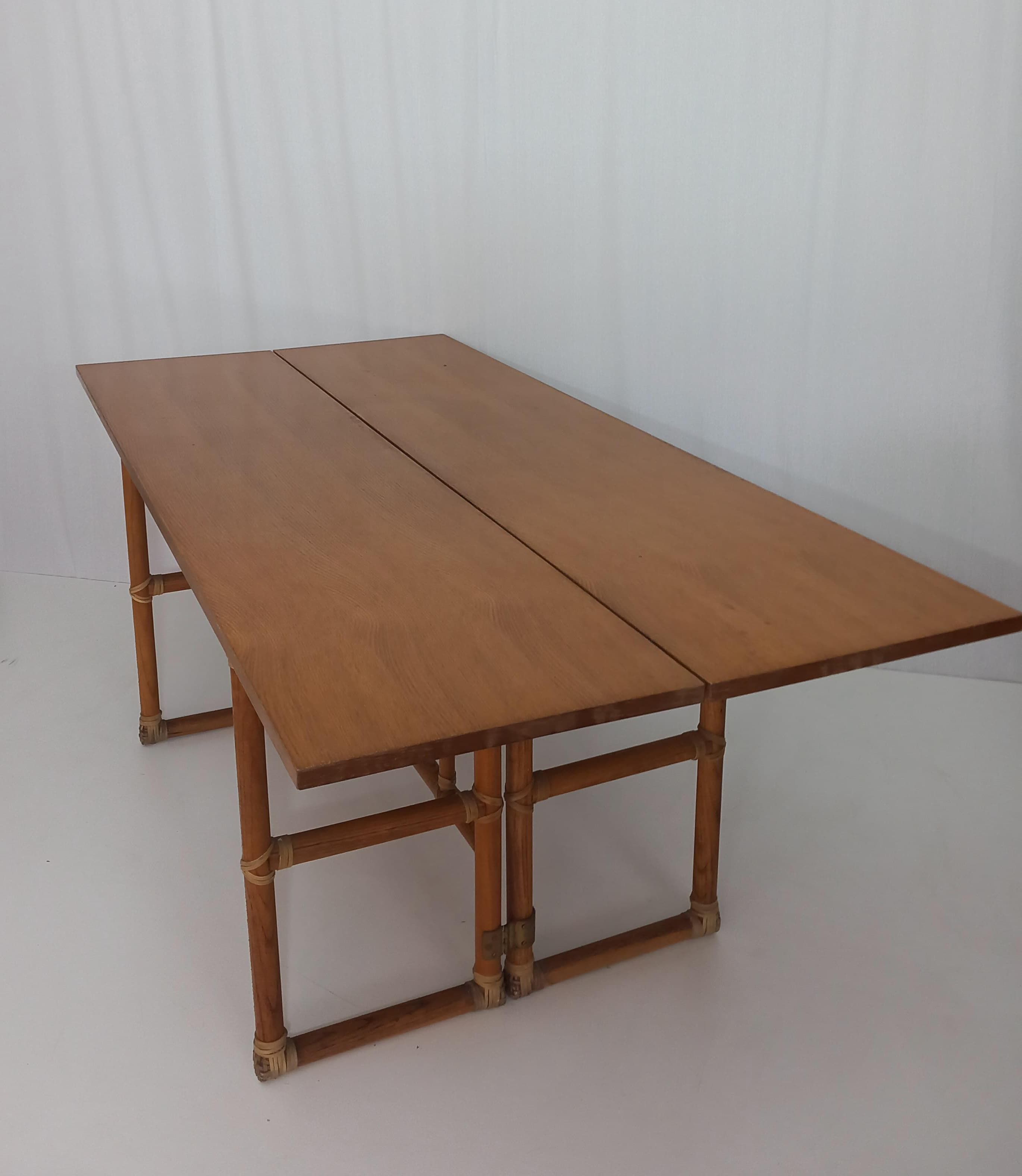Consolle/tavolo McGuire in legno di rovere e rattan di Lyda Levi (anni '70) Side