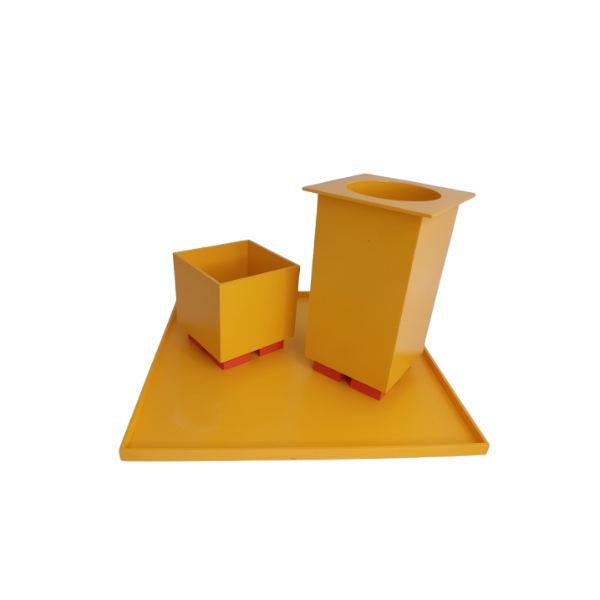 Set vassoio barattolo e portabottiglie di Michael Graves per Memphis (anni '90), Alessi image