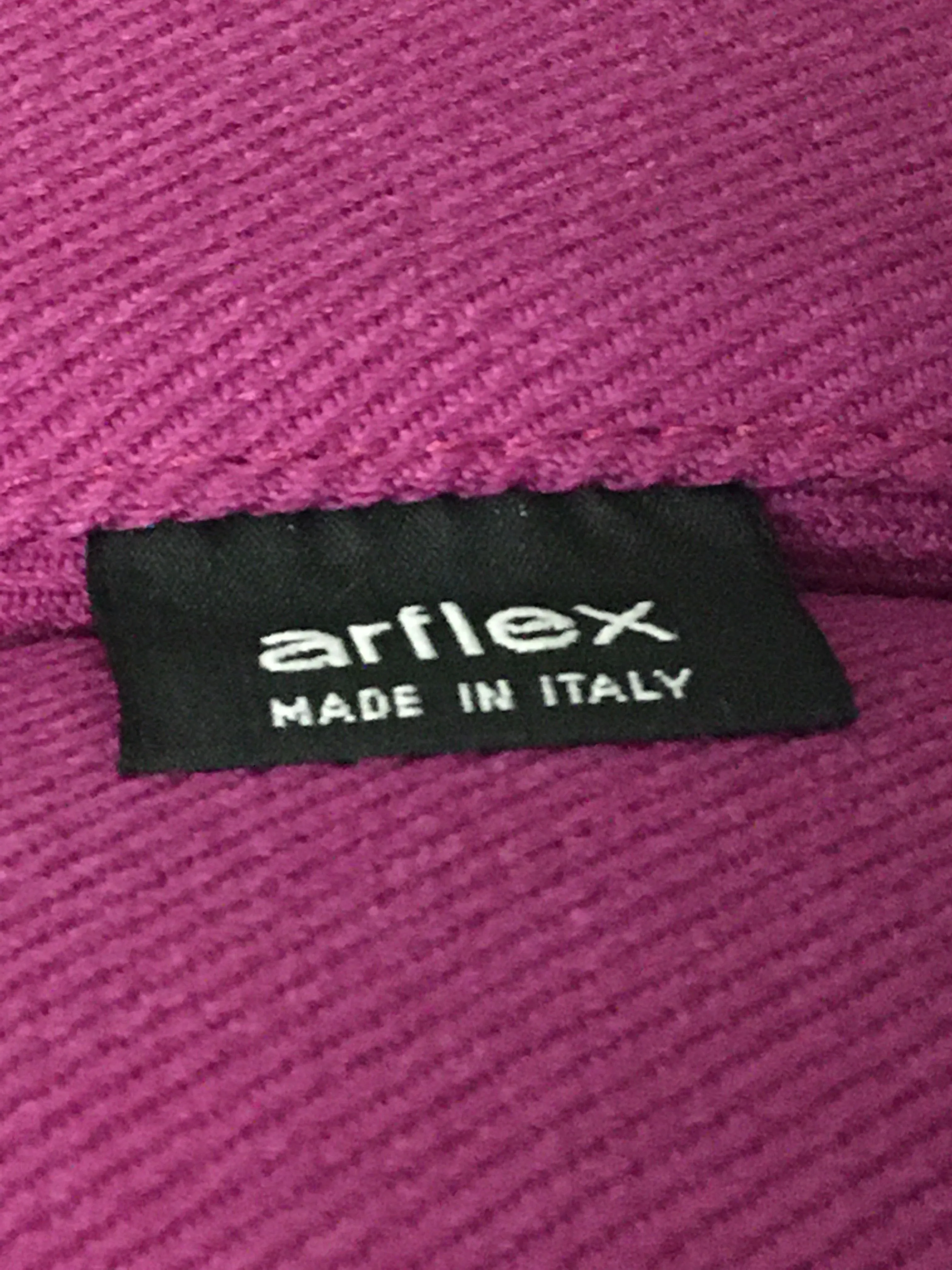 Poltrona con pouf Sir rosa, Arflex 5