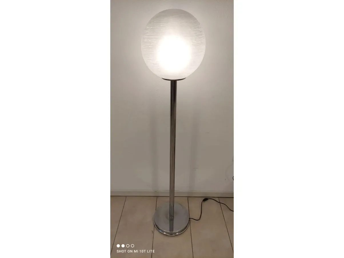 Lampada da terra in vetro vintage 4