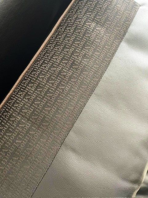 Divano 2 posti Hamilton in pelle nera di Rodolfo Dordoni  Brand