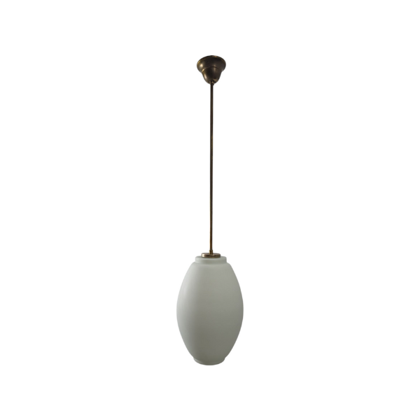 Lampada a sospensione in ottone e vetro opalino (anni '60), image