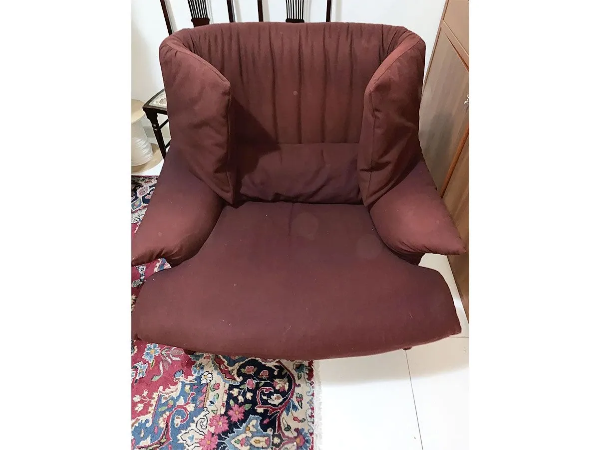 Set 2 upholstered armchairs in burgundy fabric, Cassina 4