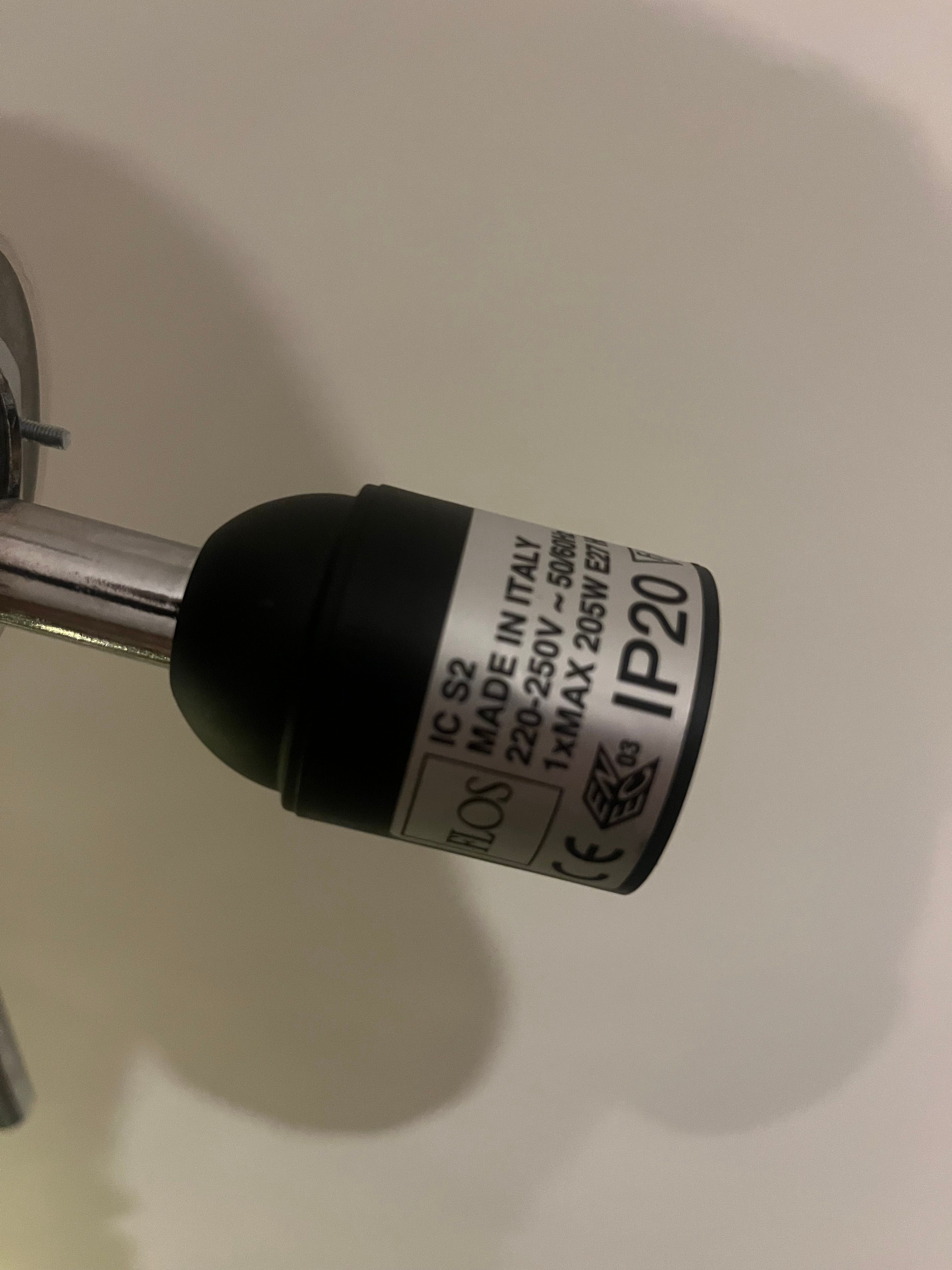 Lampada a sospensione IC S2 cromo di Michael Anastassiades Details