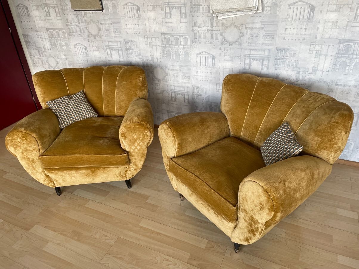 Vintage ocher linen velvet armchair (1950s)