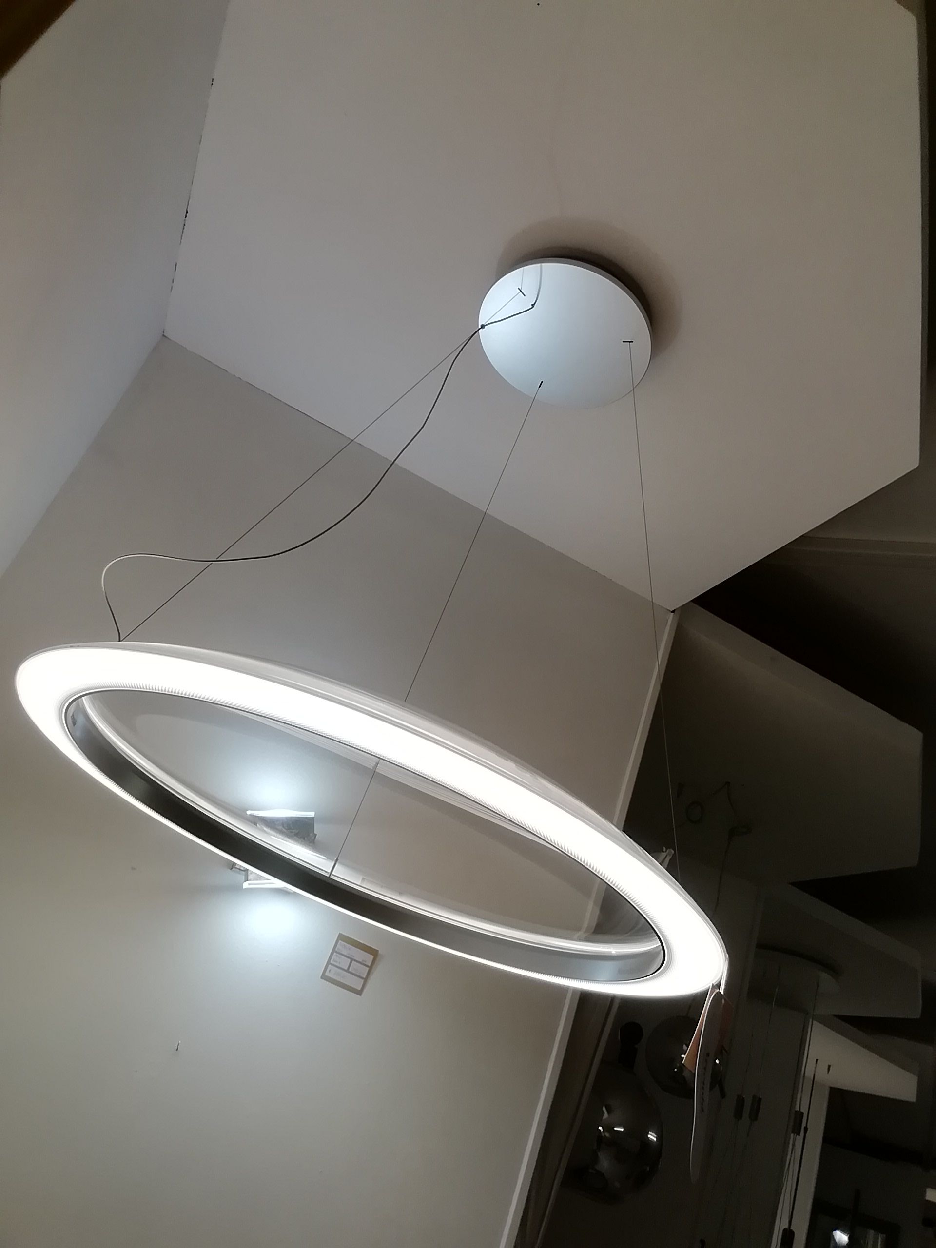 Ameluna Pendant Light for Mercedes-Benz Side