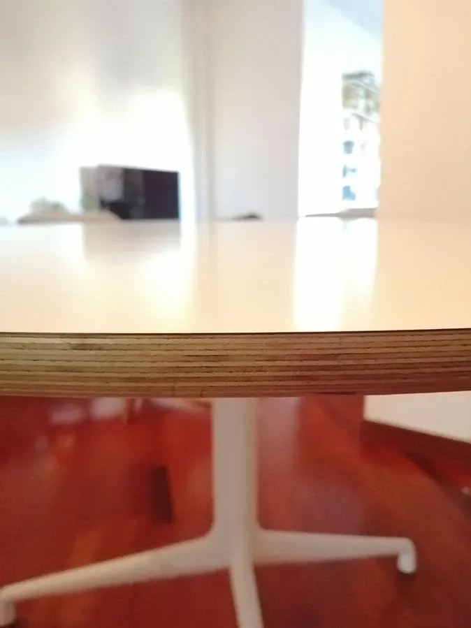About a Table (AAT20) 4
