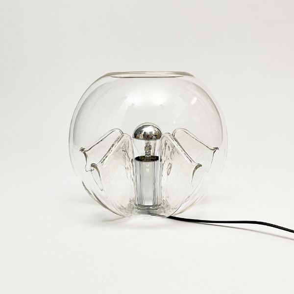 Lampada da tavolo Nuphar di Toni Zuccheri (anni '60), Ve Art image