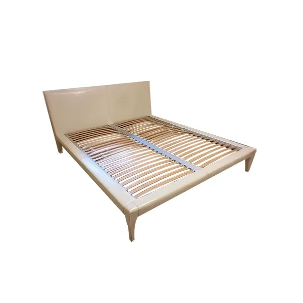 Letto matrimoniale Alicudi rivestito in cuoio (beige), Flou image