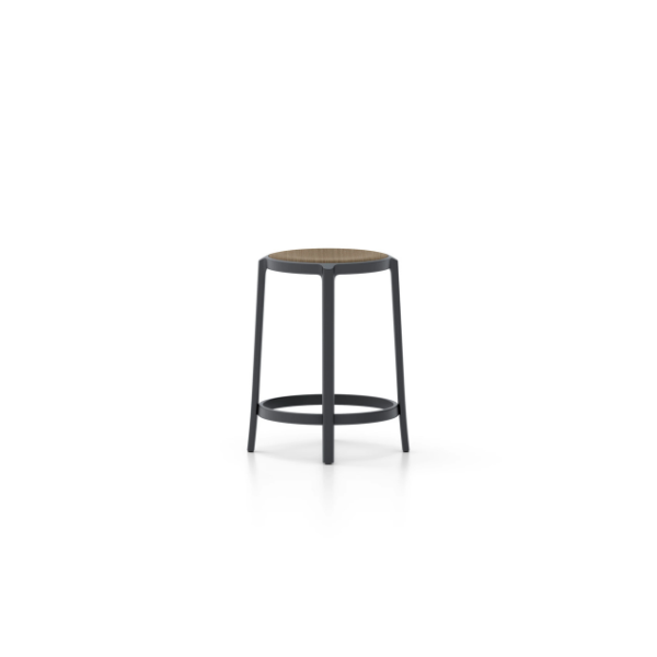 Sgabello On e On nero e marrone di Barber e Osgerby, Emeco image