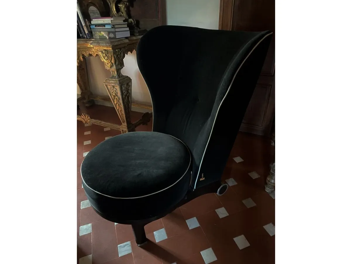 Poltrona Rea in velluto nero, Giorgetti 4