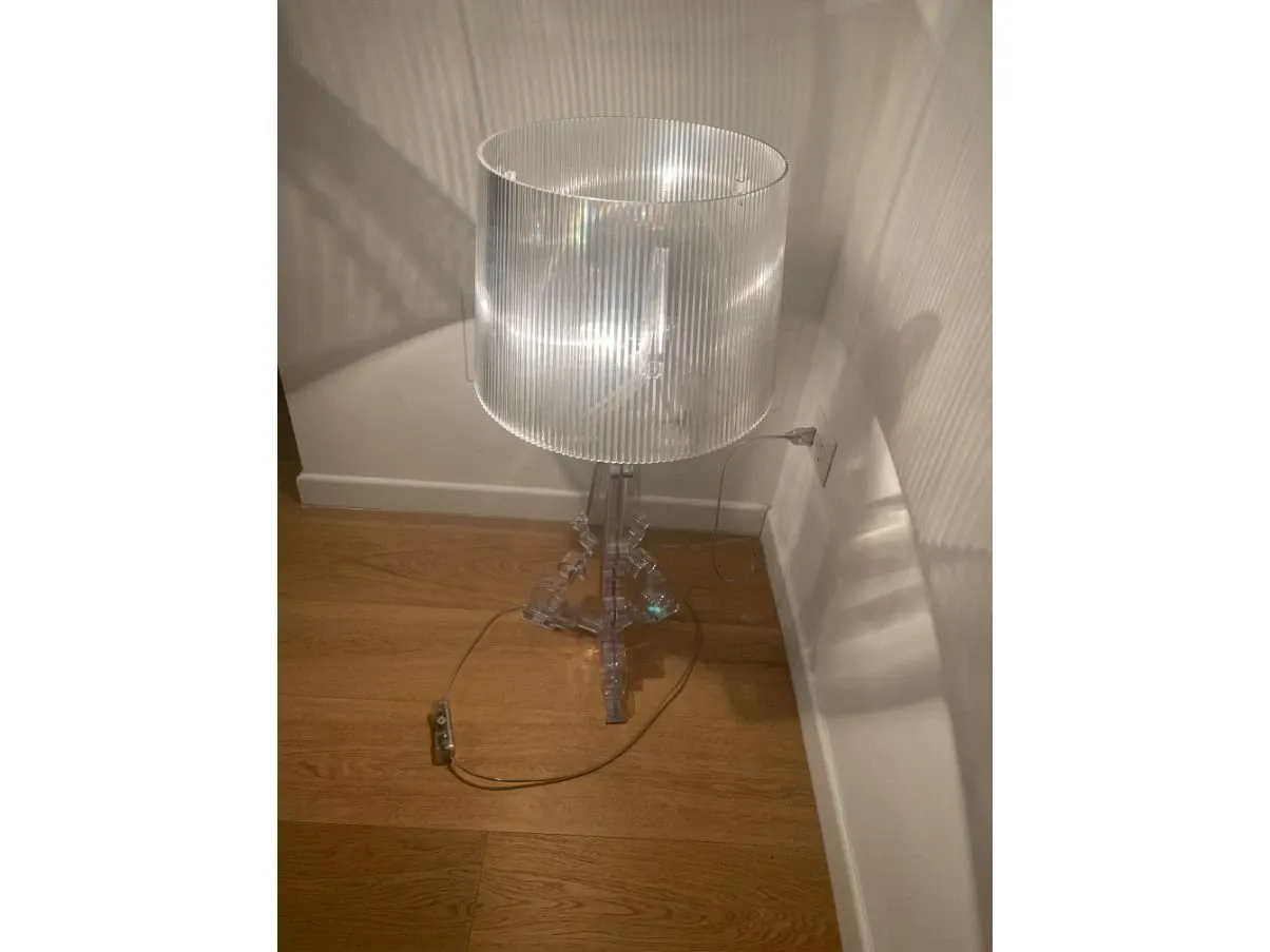 Transparent Bourgie table lamp 3