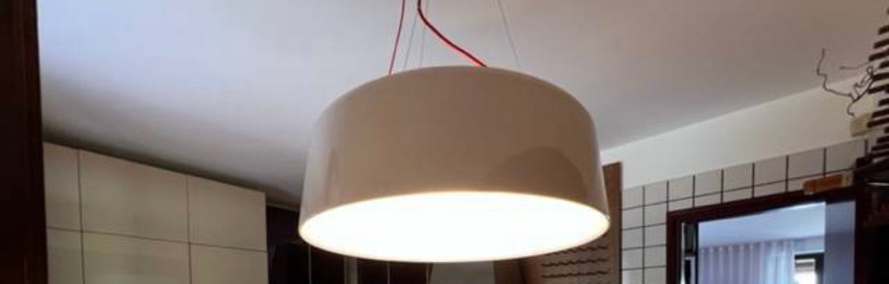 Weiße Pendelleuchte Blanca Side