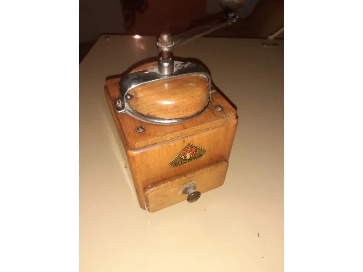 Macina caffè vintage in legno (anni '40), Dienes 3