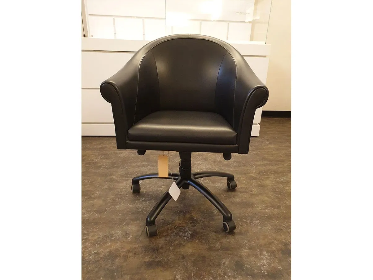 Sinan swivel leather armchair (black), Poltrona Frau 3