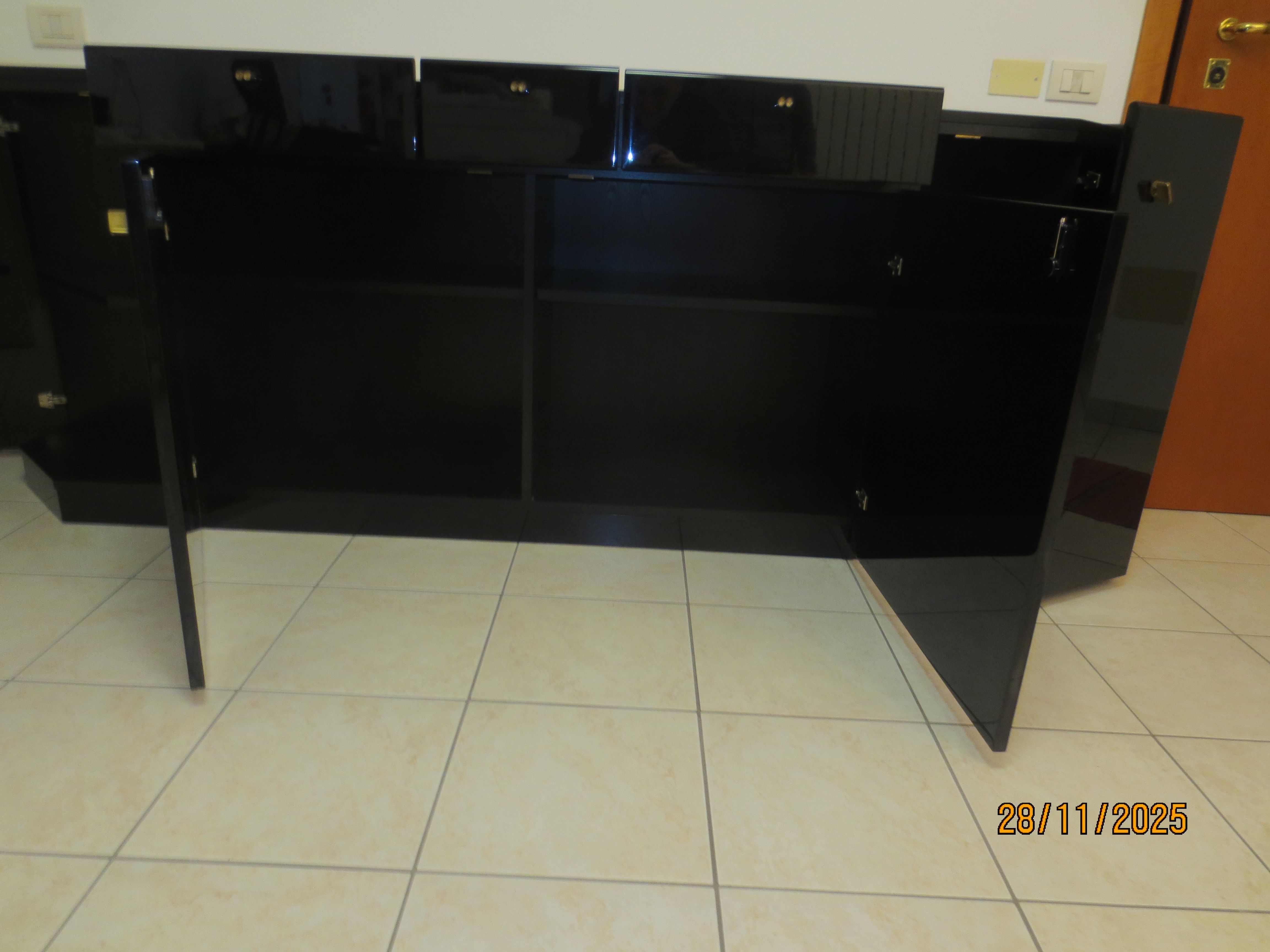 Bramantino 88 Sideboard von Kazuhide Takahama Front