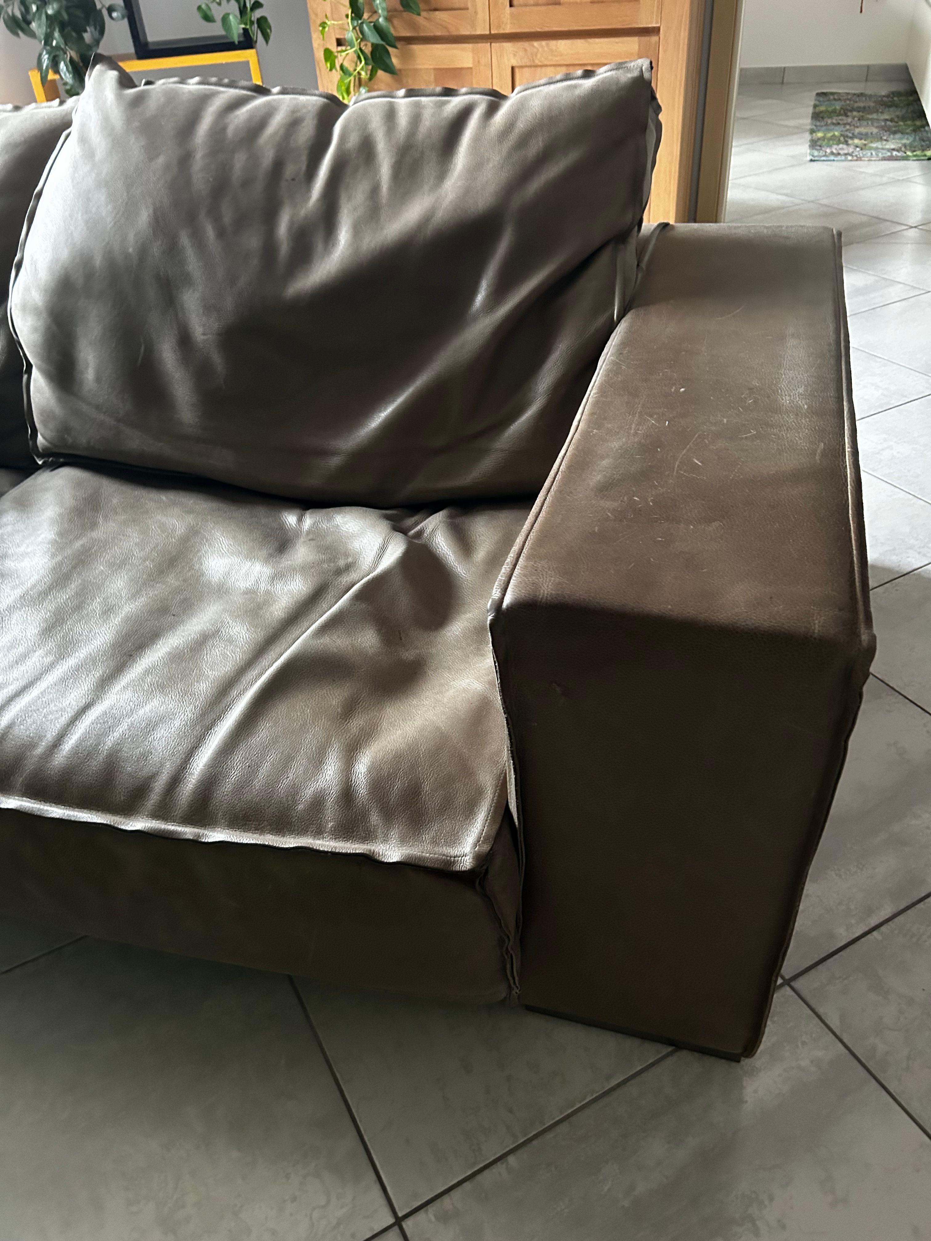 Budapest Soft 3 seater sofa covered in brown leather, Baxter  Details