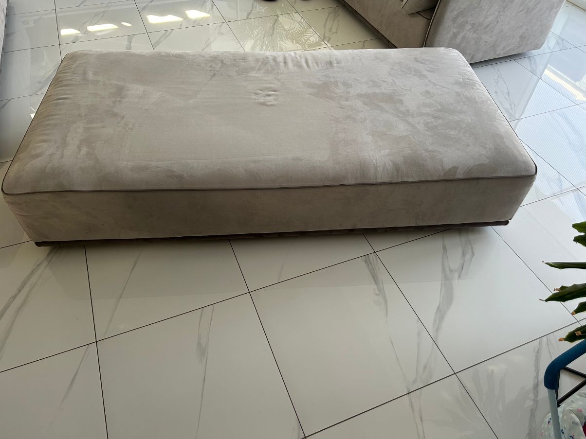 Divano Domino in tessuto grigio Front