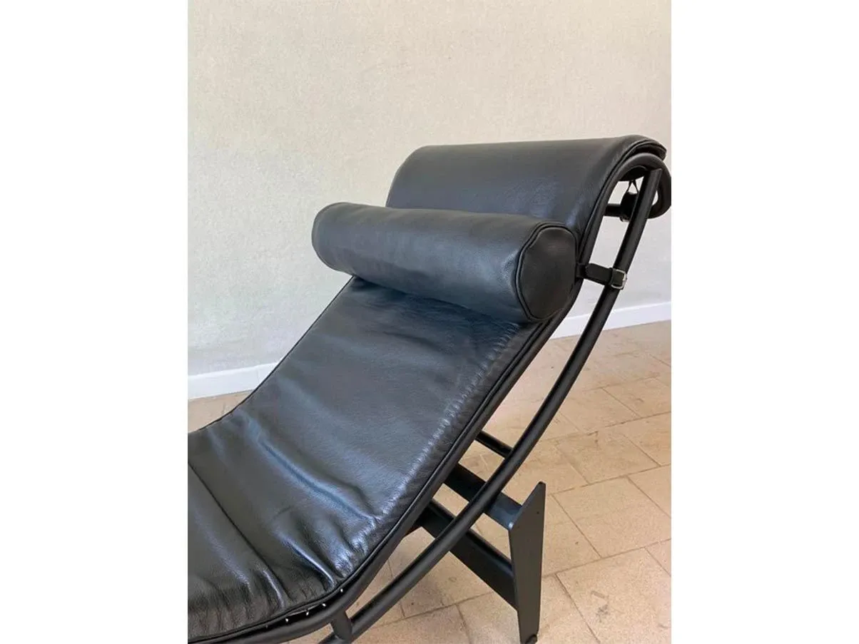 LC4 Liege Le Corbusier Charlotte Perriand 5