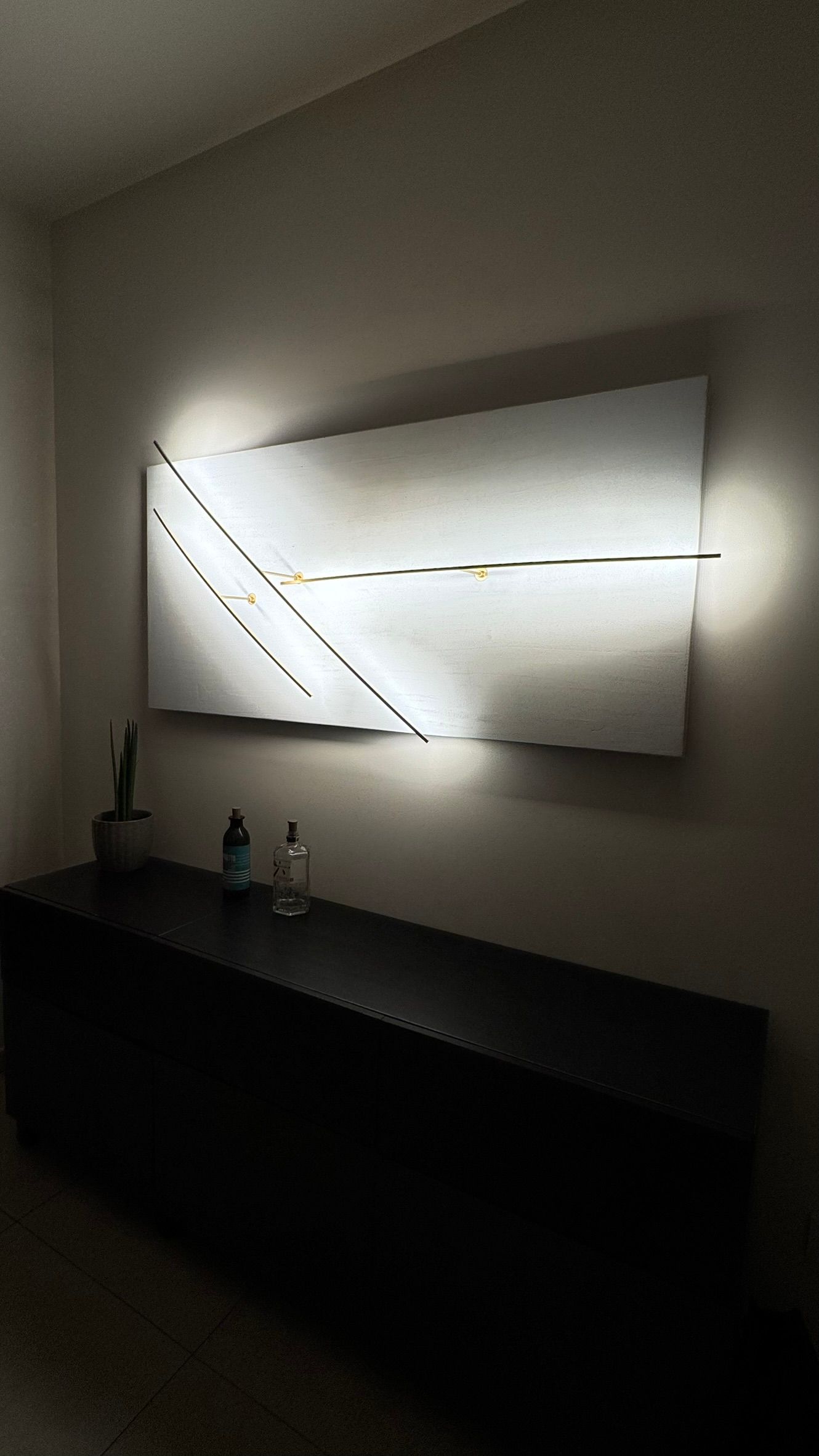 Lampada da parete Albatros di Marco Pagnoncelli, Icone Luce Main