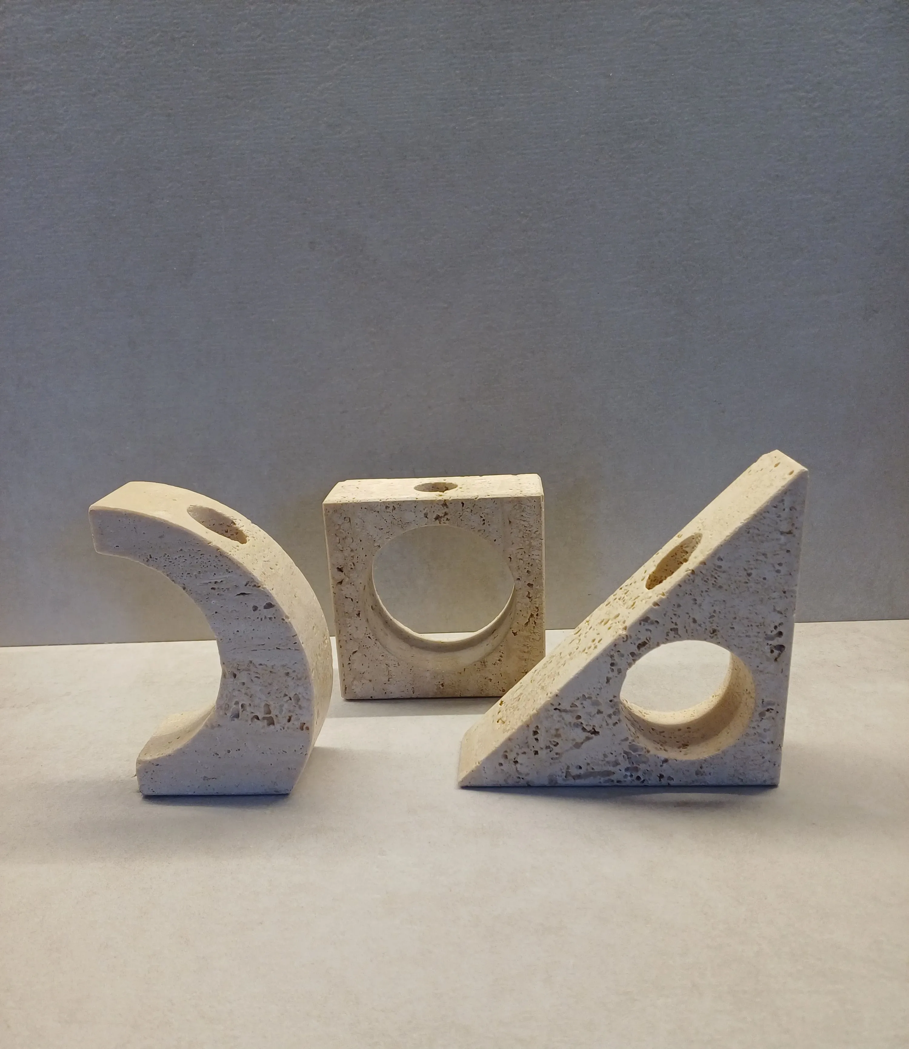 Set 3 portacandele in marmo travertino, Marble Art image