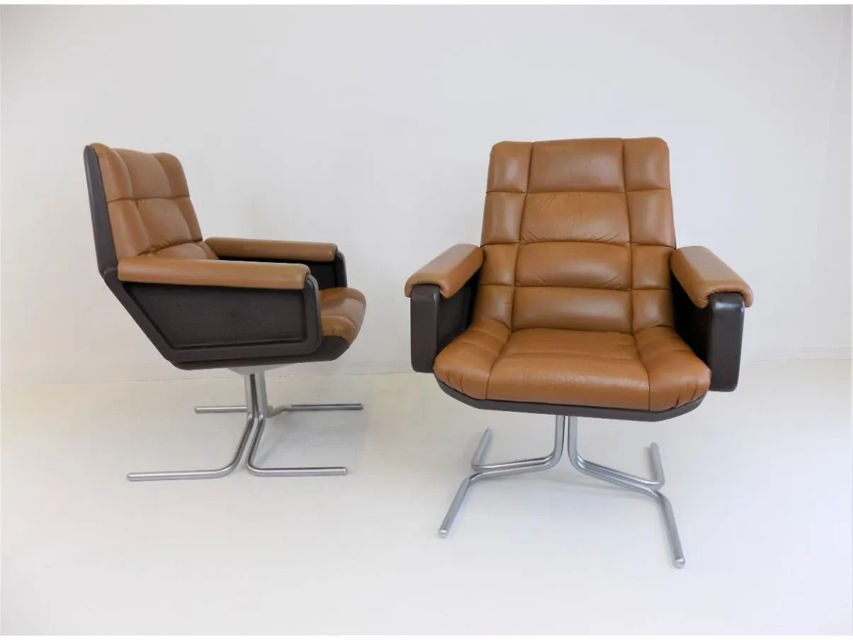 Set of 2 Seat 150 armchairs by Herbert Hirche 2