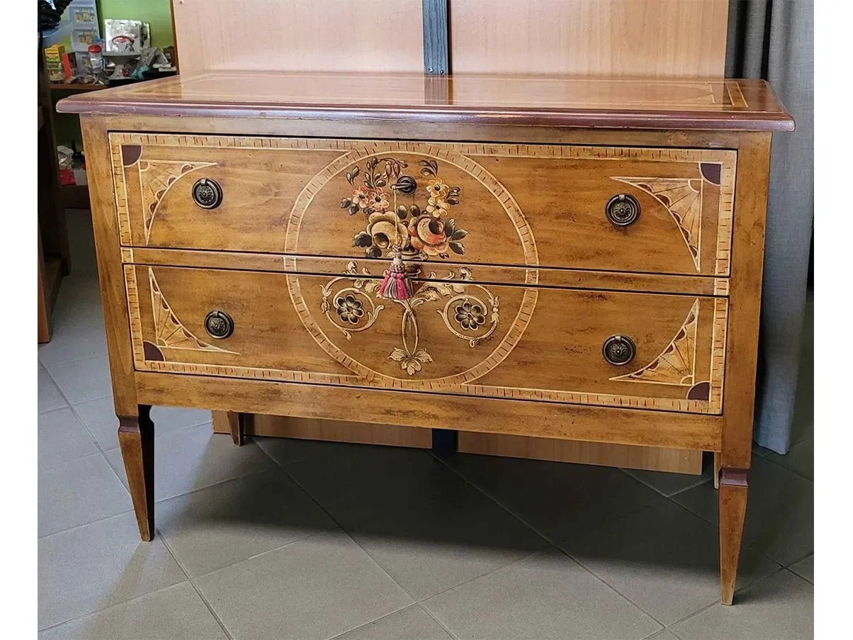 Holz Kommode mit zwei Schubladen und Blumenmuster 7