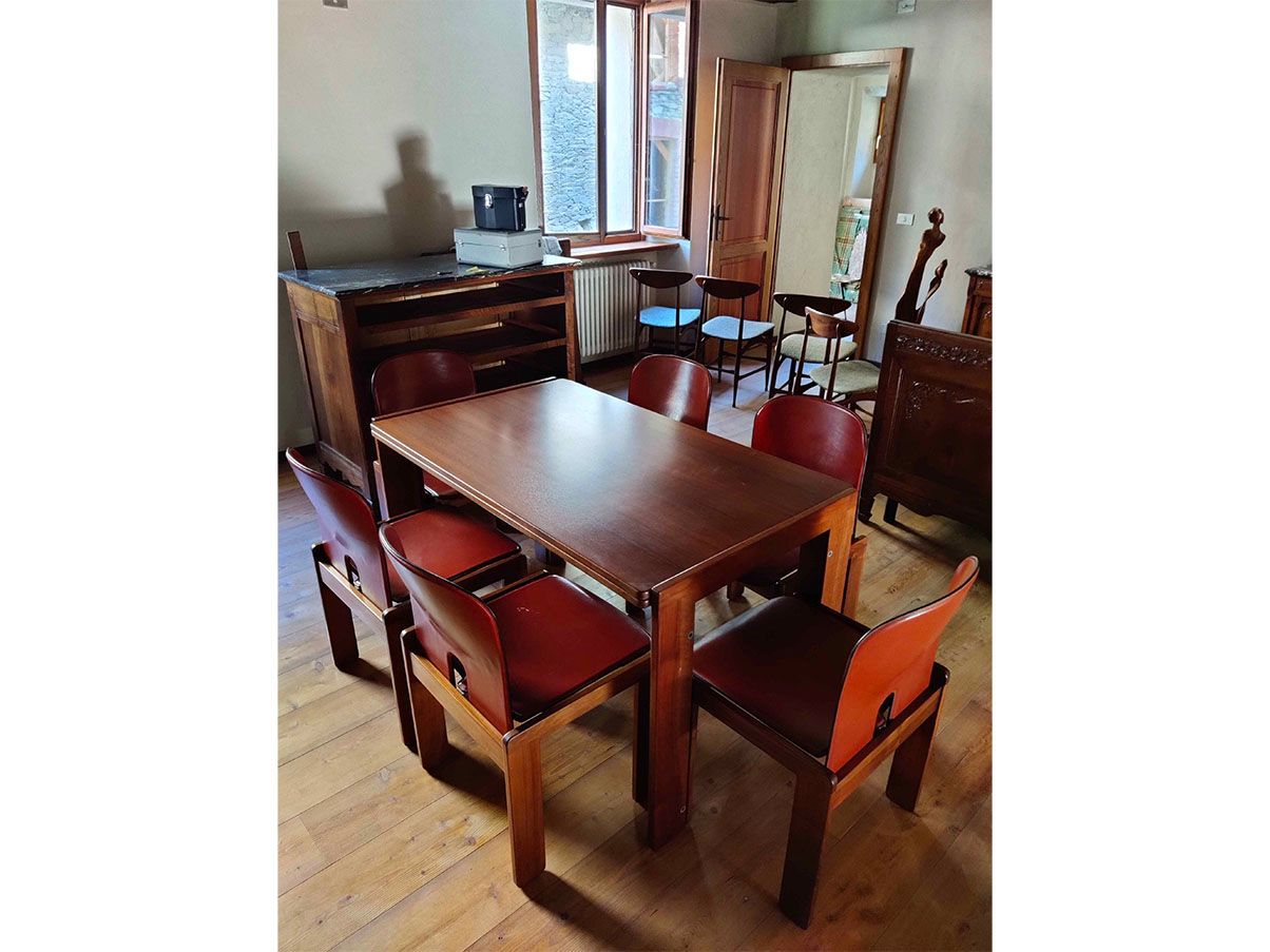 Set tavolo da pranzo allungabile e 6 sedie in legno, Cassina